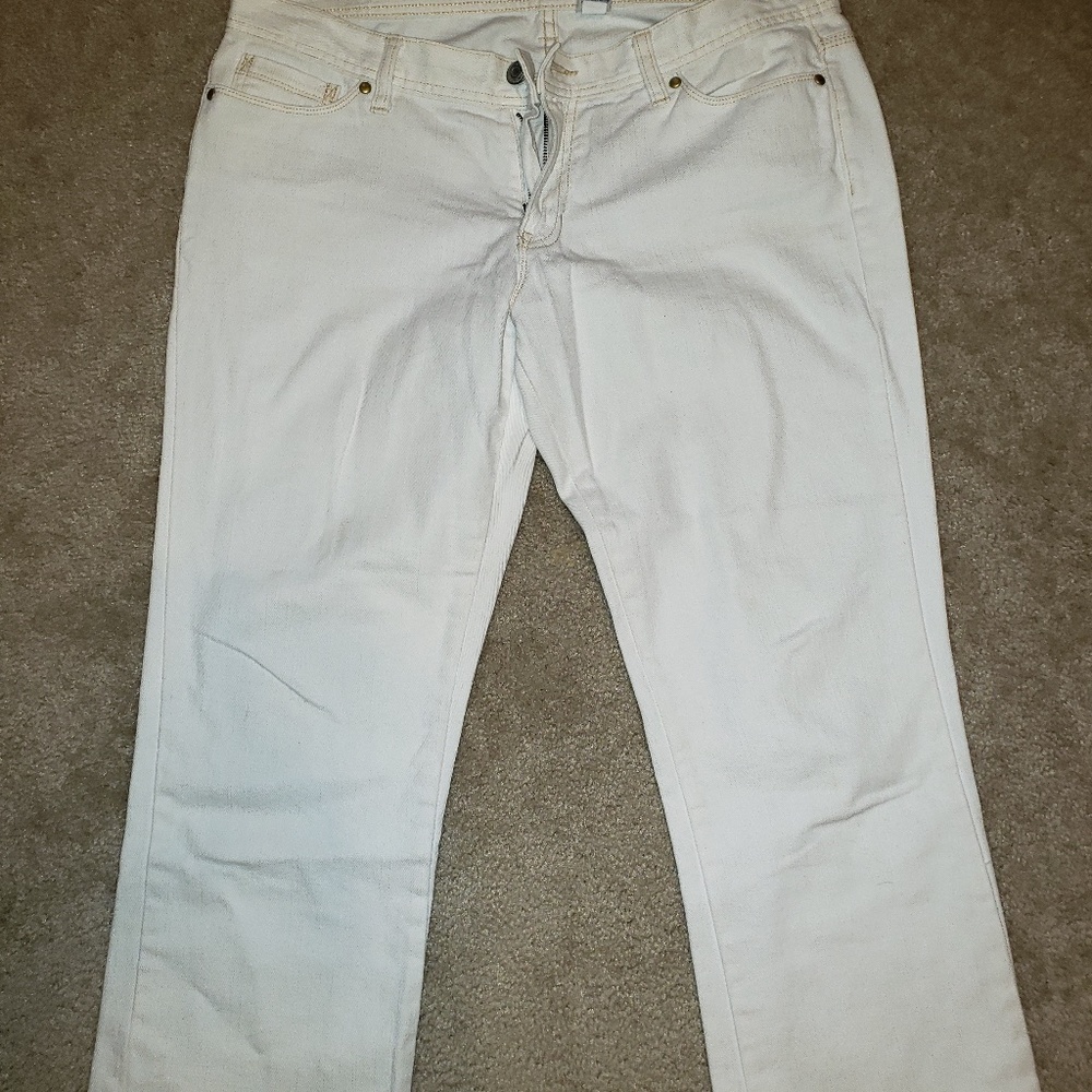 Old navy white crop pants